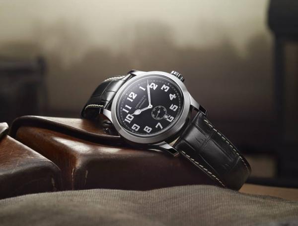 Longines remet la montre militaire au goût du jour