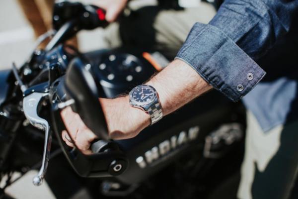 Baume et Mercier célèbre sa Clifton Club au Wheels & Waves de Cayucos