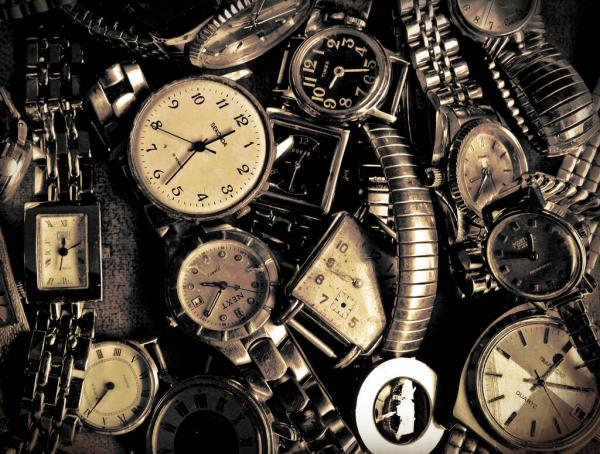 MOUVEMENT DE MONTRE : QUELS TYPES CHOISIR ?