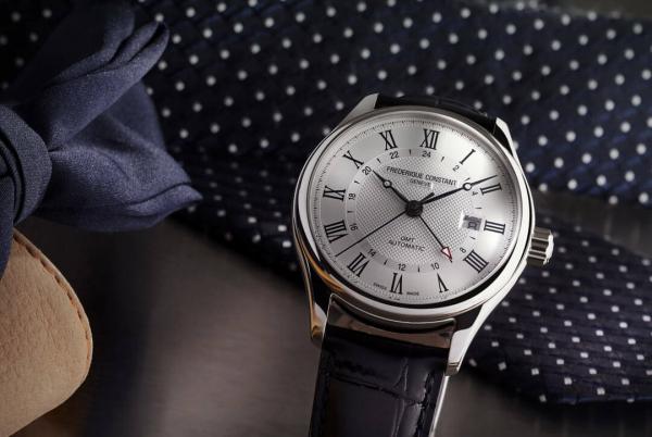 CLASSICS AUTOMATIQUE GMT, LA VOYAGEUSE ÉLÉGANTE DE FRÉDÉRIQUE CONSTANT